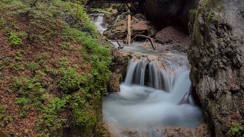 Silberregion Karwendel: Wolfsklamm, Weg der Sinne und Silberbergwerk Schwaz